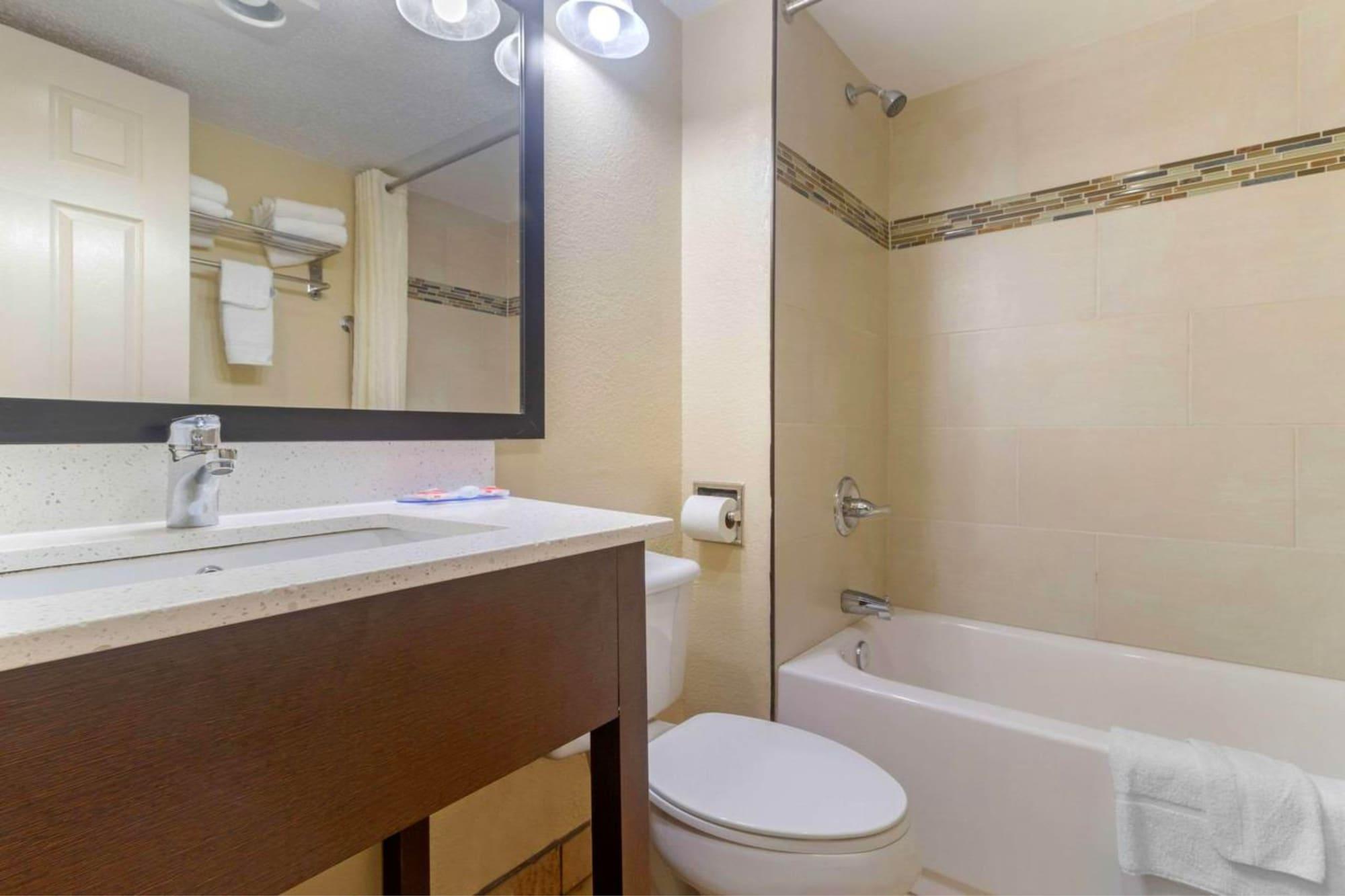 Econo Lodge Inn & Suites Gatlinburg At The Convention Center Esterno foto